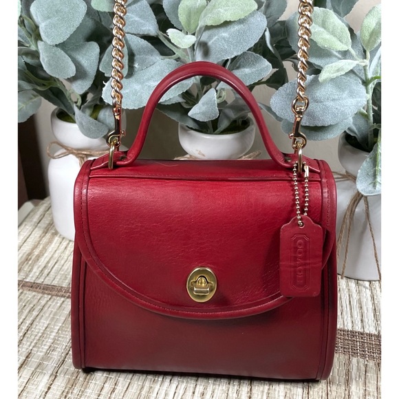 ❤️SOLD❤️ Vintage Coach Red Regina Bag 9983 - Picture 5 of 12